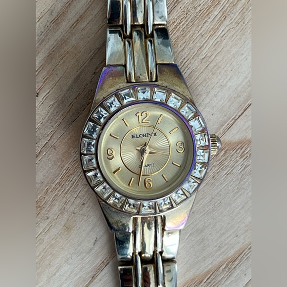 Elgin II Ladies Watch Crystals Gold Tone Purple Case and Gold Tone Dial - Picture 2 of 10